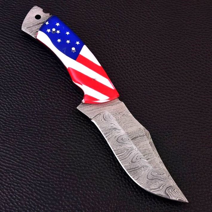 American Flag handle on the 9-inch hunting knife - a patriotic addition to your gear.